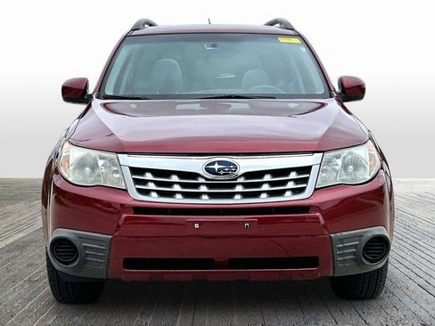 Used 2011 Subaru Forester 2.5X Premium w/ All-Weather Pkg AWD/4WD image 2