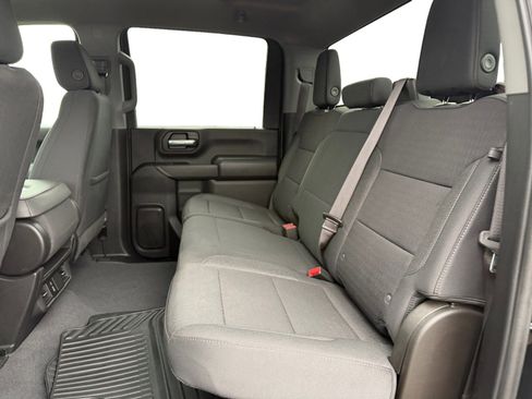 Used 2024 Chevrolet Silverado 2500 Custom w/ Custom Value Package image 10