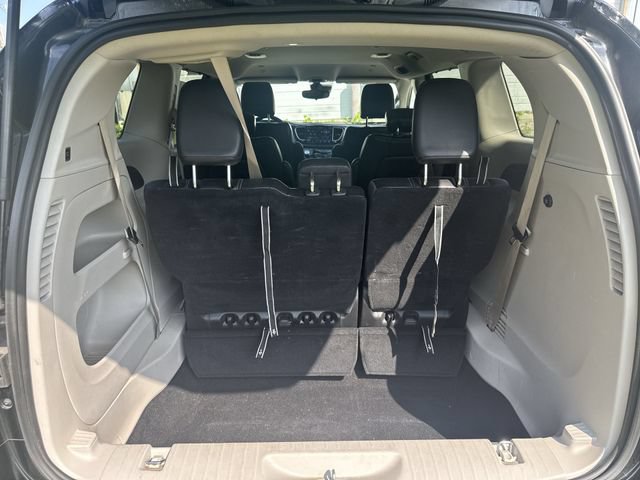 Used 2024 Chrysler Pacifica Touring-L FWD image 26