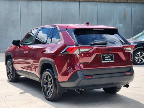 Used 2025 Toyota RAV4 LE FWD image 6