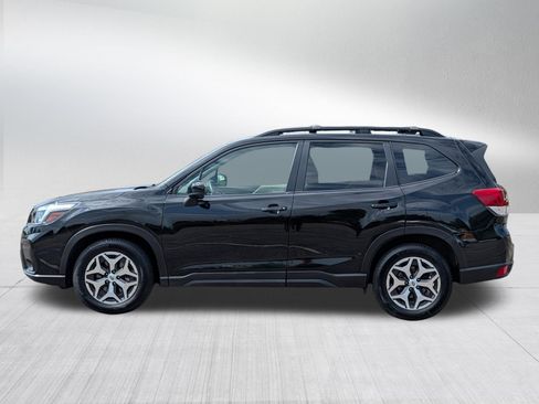 Used 2019 Subaru Forester Premium w/ All-Weather Package AWD/4WD image 4