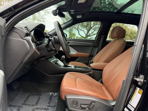 Used 2021 Audi Q3 2.0T Premium w/ Convenience Package image 5