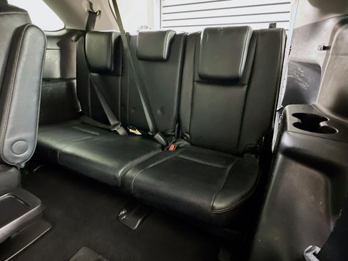 Used 2019 Toyota Highlander XLE image 30