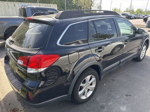 Used 2014 Subaru Outback 2.5i Limited w/ Accessory Value Package (OYU) image 8