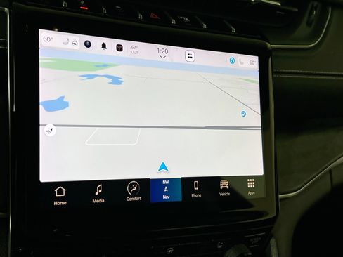 Used 2023 Jeep Grand Cherokee Limited w/ Black Appearance Package image 13