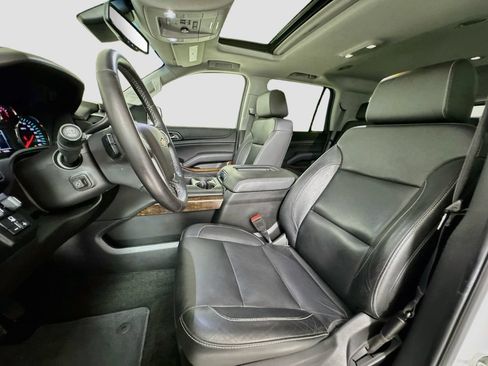 Used 2018 Chevrolet Tahoe LT w/ Luxury Package AWD/4WD image 11