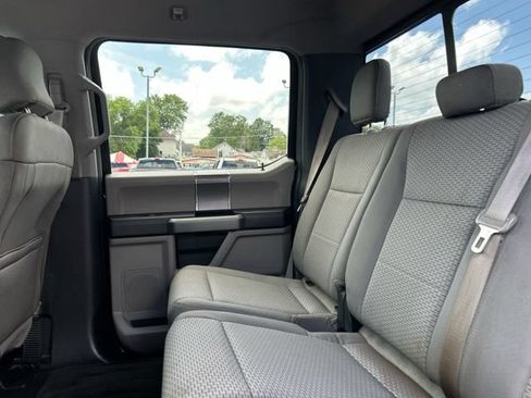 Used 2016 Ford F150 XLT w/ Equipment Group 302A Luxury AWD/4WD image 18