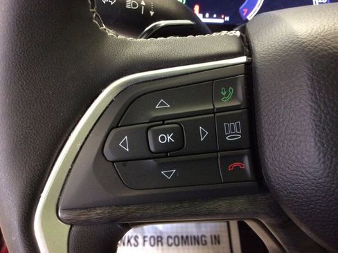 Used 2024 Jeep Grand Cherokee Limited image 24