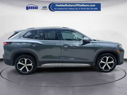 Used 2025 Volkswagen Tiguan SE AWD/4WD image 6
