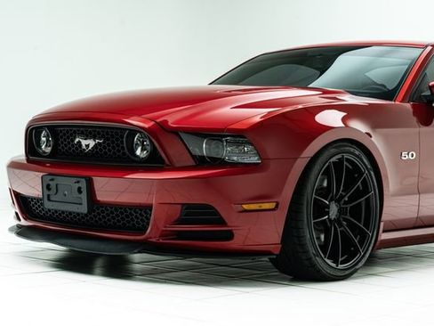 Used 2013 Ford Mustang GT Premium w/ Security Pkg RWD image 10