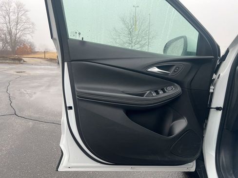 Used 2025 Buick Encore GX Preferred image 8