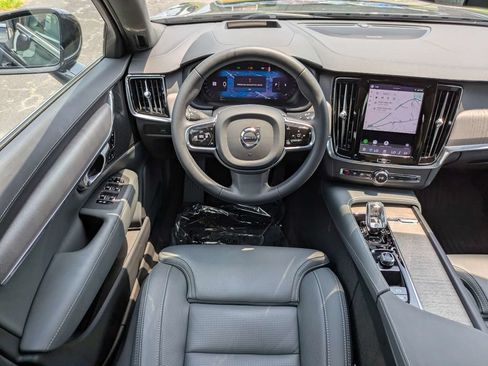 Used 2023 Volvo S90 B6 Ultimate w/ Protection Package Premier AWD/4WD image 17