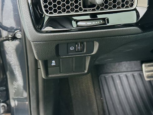 Used 2025 Honda Civic Sport image 17