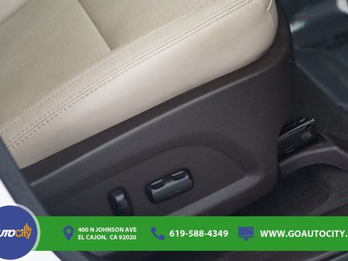 Used 2016 Hyundai Santa Fe Sport 2.0T AWD/4WD image 16