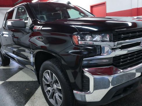 Used 2022 Chevrolet Silverado 1500 LT AWD/4WD image 33
