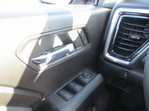 New 2026 GMC Canyon Elevation w/ Convenience Package image 16