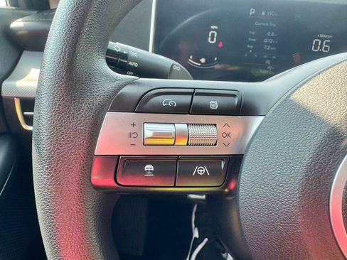 Used 2025 Hyundai Sonata SE FWD image 31