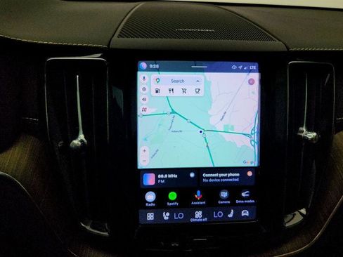 Used 2022 Volvo XC60 B5 Inscription w/ Advanced Package FWD image 17