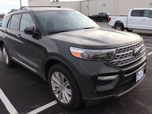Used 2022 Ford Explorer Limited w/ Limited Technology Package image 3