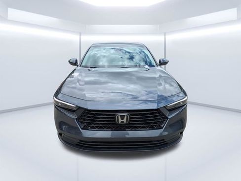 Used 2025 Honda Accord LX image 9