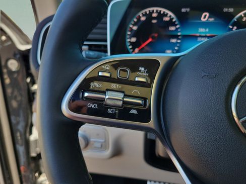 Certified 2022 Mercedes-Benz GLS 450 4MATIC image 33