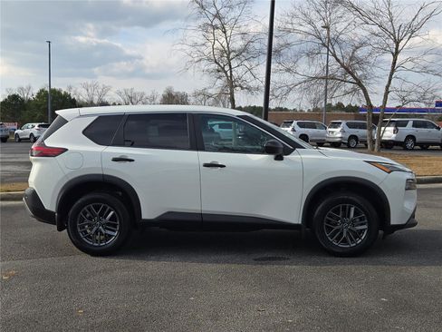 Used 2023 Nissan Rogue S FWD image 6