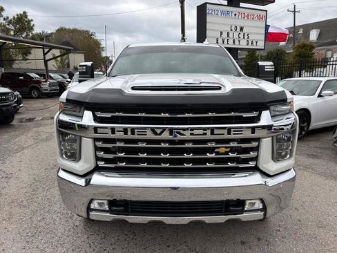 Used 2020 Chevrolet Silverado 2500 LTZ w/ LTZ Plus Package image 3