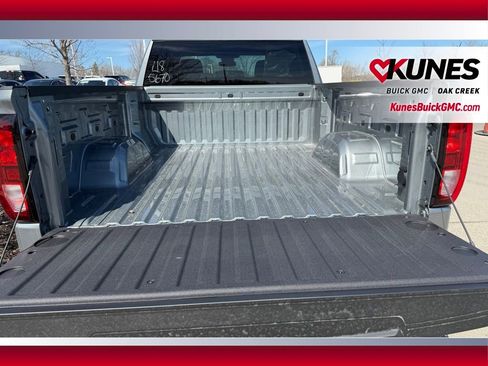 New 2026 GMC Sierra 1500 Elevation AWD/4WD image 4