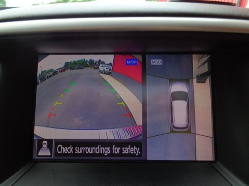 Used 2017 Nissan Pathfinder Platinum AWD/4WD image 11