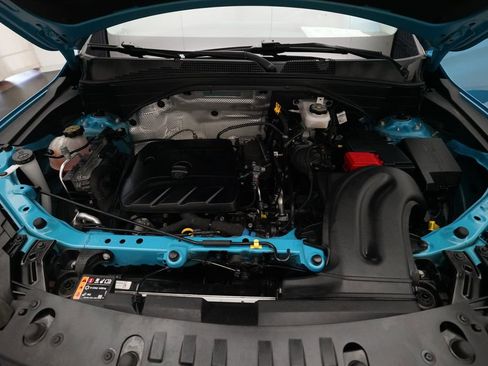 Used 2025 Chevrolet TrailBlazer LT AWD/4WD image 3