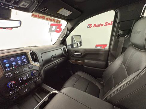 Used 2023 Chevrolet Silverado 2500 High Country w/ Technology Package image 33
