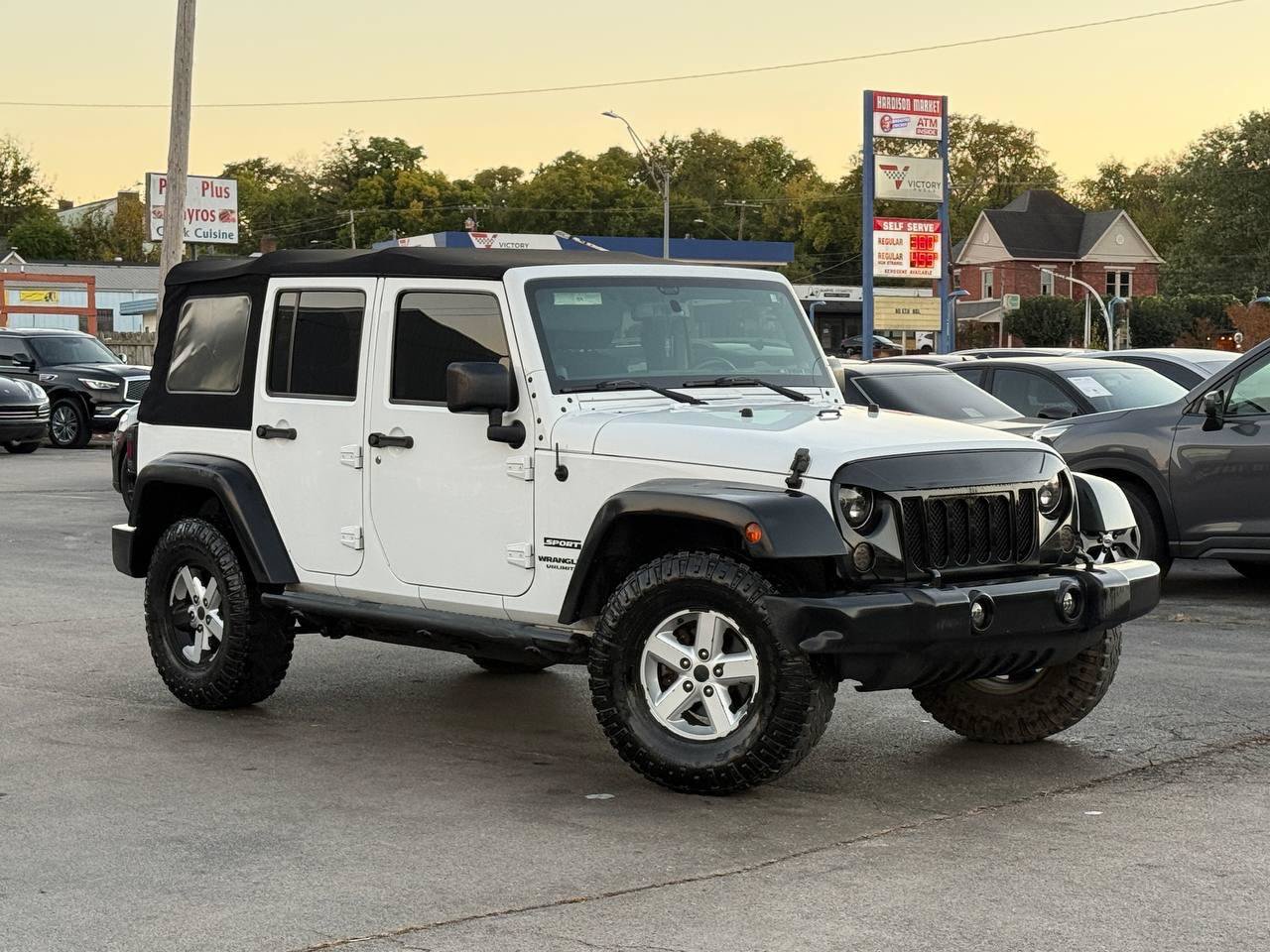 Used 2014 Jeep Wrangler Unlimited Sport w/ Quick Order Package 24S AWD/4WD image 3