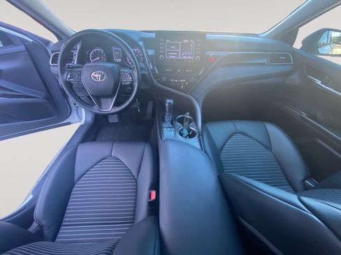Used 2023 Toyota Camry SE FWD image 10