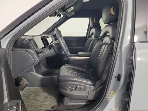 Used 2024 Rivian R1S Adventure AWD/4WD image 20