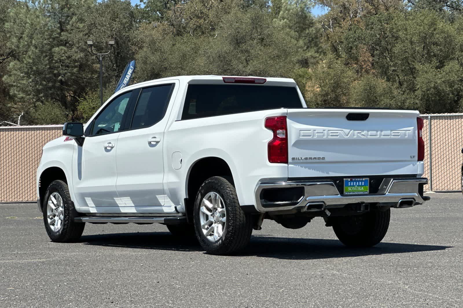 Used 2025 Chevrolet Silverado 1500 LT AWD/4WD image 5