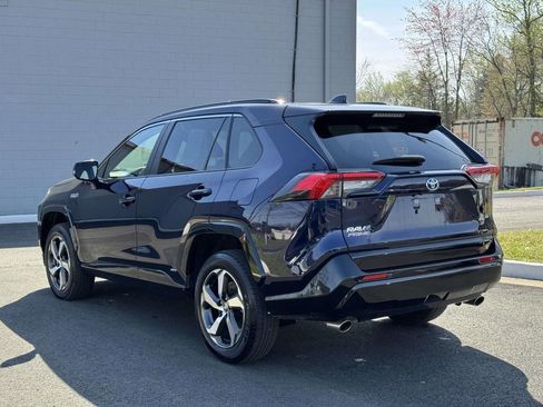 Used 2024 Toyota RAV4 SE w/ Weather & Moonroof Package AWD/4WD image 23