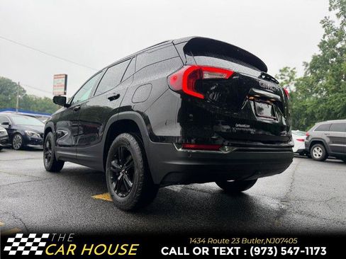 Used 2022 GMC Terrain AT4 w/ Tech Package AWD/4WD image 5