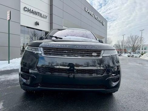 Used 2023 Land Rover Range Rover Sport SE image 3