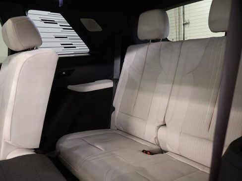 New 2026 Cadillac Vistiq Sport image 29