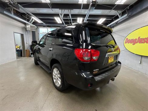 Used 2008 Toyota Sequoia Platinum w/ Cold Area Pkg AWD/4WD image 3