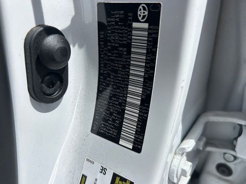 Used 2025 Toyota Corolla LE image 10