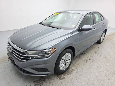 Used 2019 Volkswagen Jetta S w/ Driver Assistance Package image 5