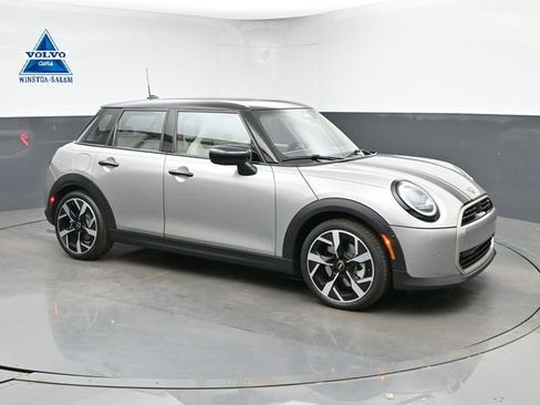 Used 2026 MINI Cooper S FWD image 1