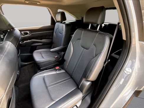 Used 2023 Kia Sorento SX FWD image 20