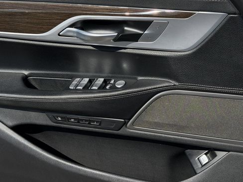 Used 2020 BMW 740i xDrive w/ Cold Weather Package image 23