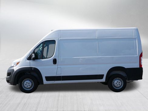New 2026 RAM ProMaster 2500 w/ Convenience Group FWD image 4