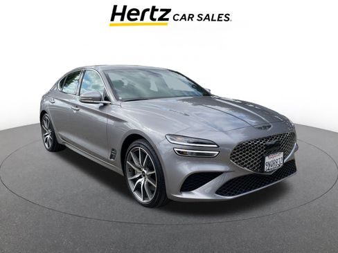Used 2025 Genesis G70 2.5T image 1