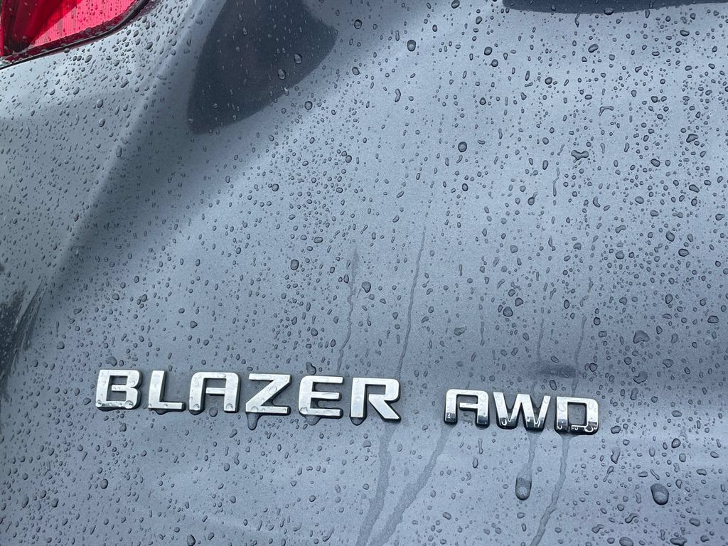 Certified 2022 Chevrolet Blazer LT AWD/4WD image 17