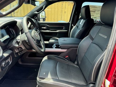 Used 2024 RAM 2500 Laramie w/ Night Edition image 33