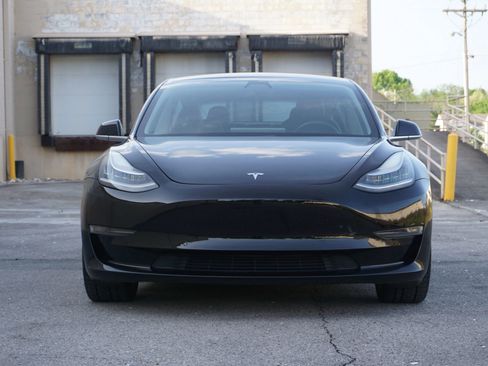 Used 2018 Tesla Model 3 Long Range image 2